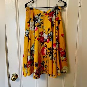 Fully lined mustard floral skirt